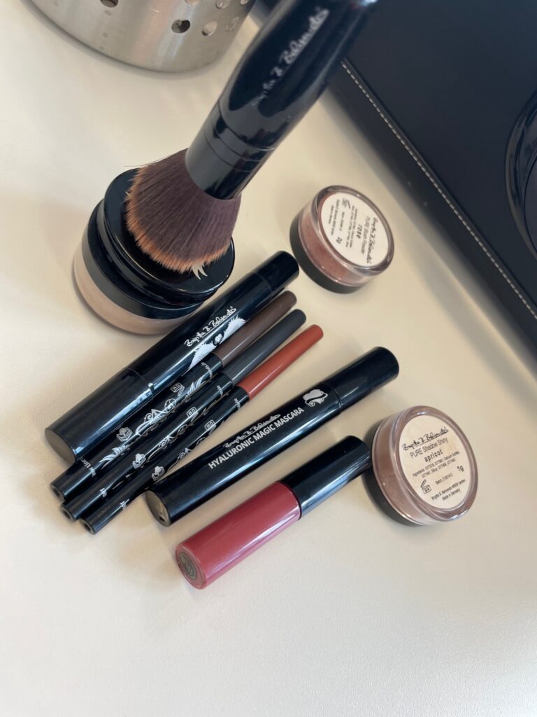 Brigitta B. Behrends Pure Vegan Make-up bei Susann Hess Hautkonzept in Basel