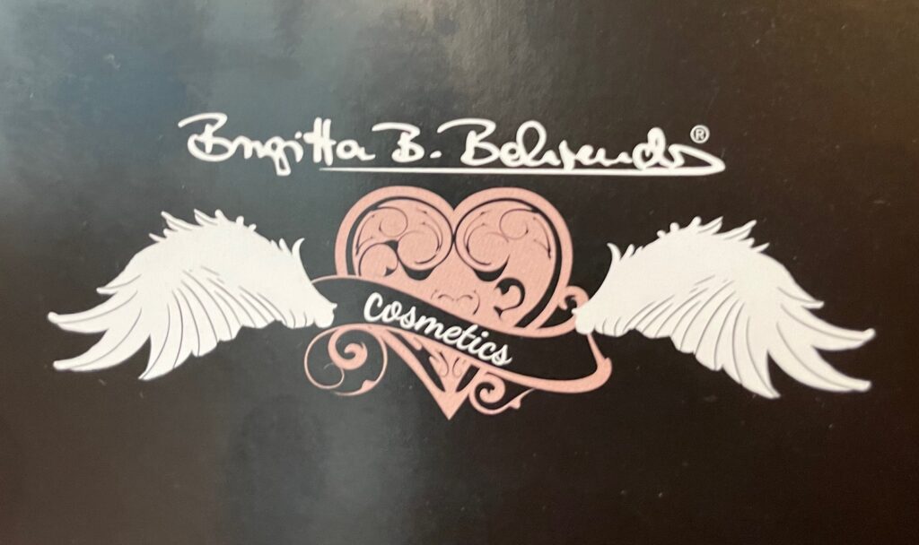 Brigitta B. Behrends PURE Vegan Make-up bei Susann Hess Hautkonzept Basel